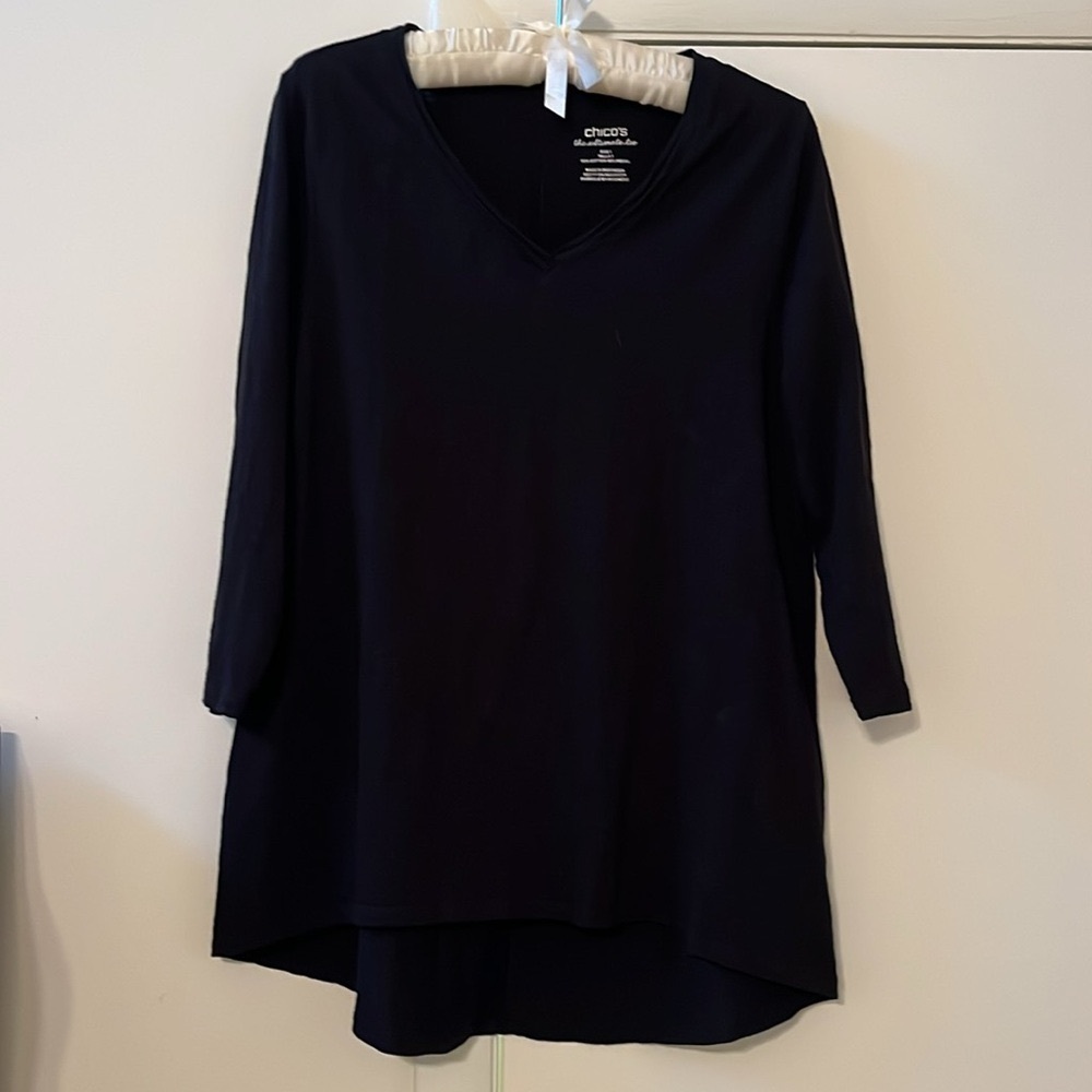 Chico's Black V-Neck Tee